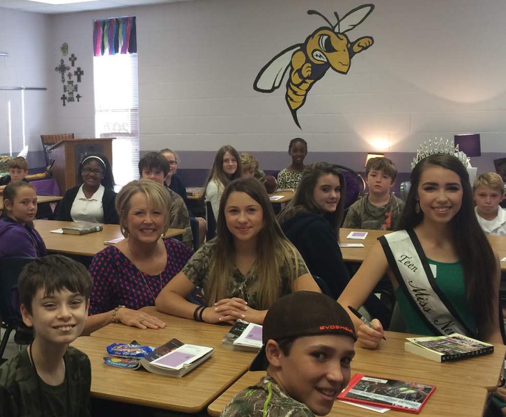 Breakfast guests urge pupils to keep reading _lowres