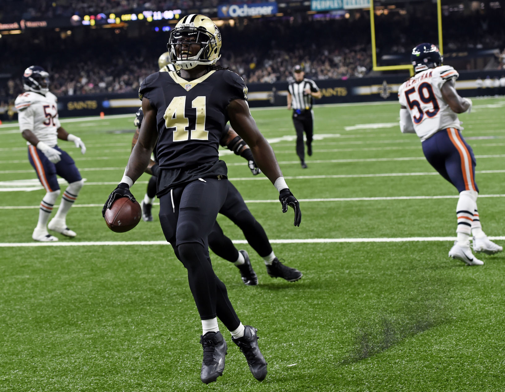 Alvin Kamara Wins FedEx Ground Player Of The Week Award | Saints ...