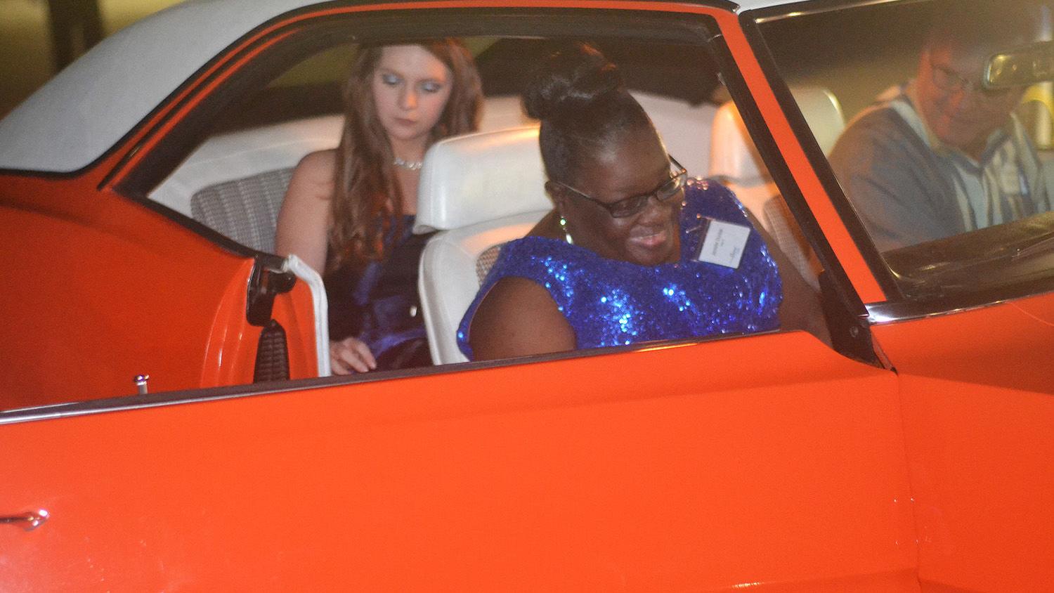 Night To Shine Gives 210 People With Special Needs The Royal Treatment Ascension Theadvocate Com