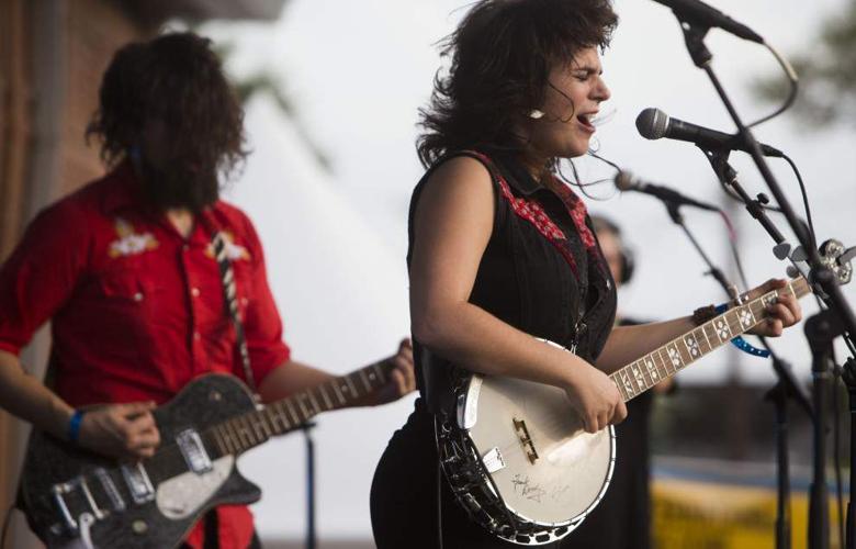 Photos: Festival International de Louisiane rolls on into a second day groove _lowres