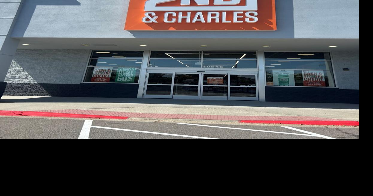 National bookstore chain 2nd & Charles opens new location in Baton Rouge. See where.