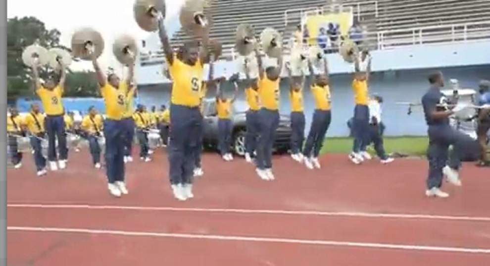 Southern University band, dance team keep team spirit high _lowres