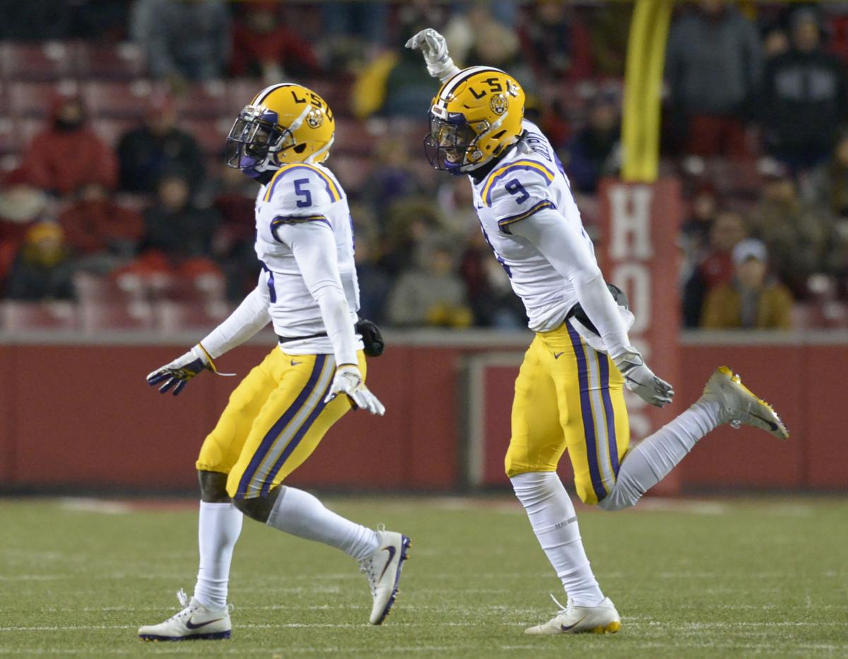 lsuarkansasfootball.111118_HS_2074