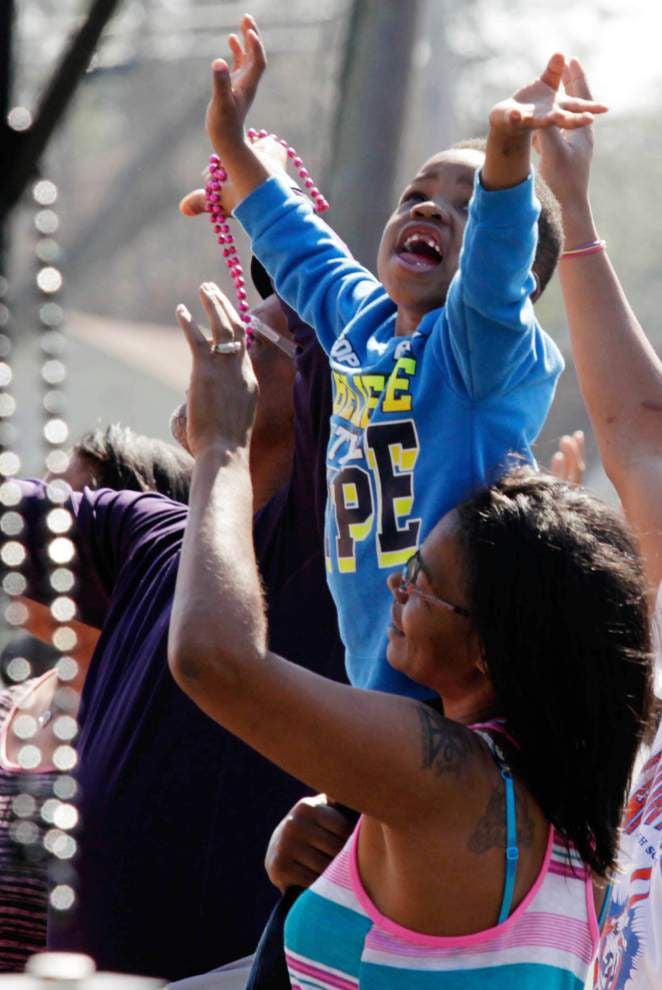 Photos Perfect weather, lots of smiles for NOMTOC parade in Algiers