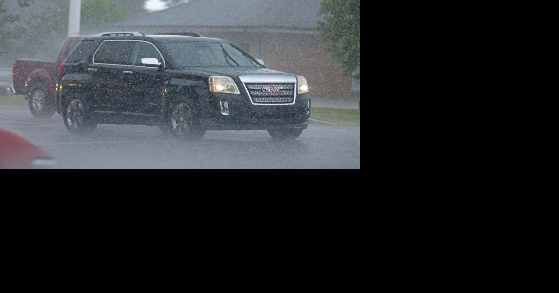 Baton Rouge and nearby parishes under flash flood, severe weather warnings as storms roll through