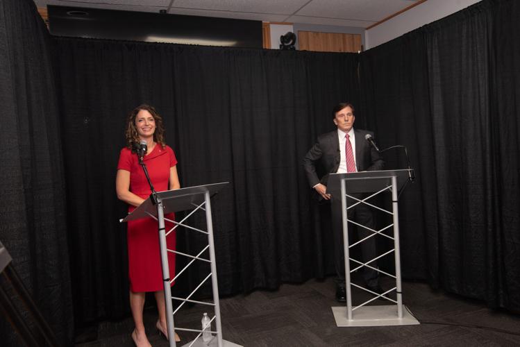 NO.senatedebate.050626.032.RMay.jpg