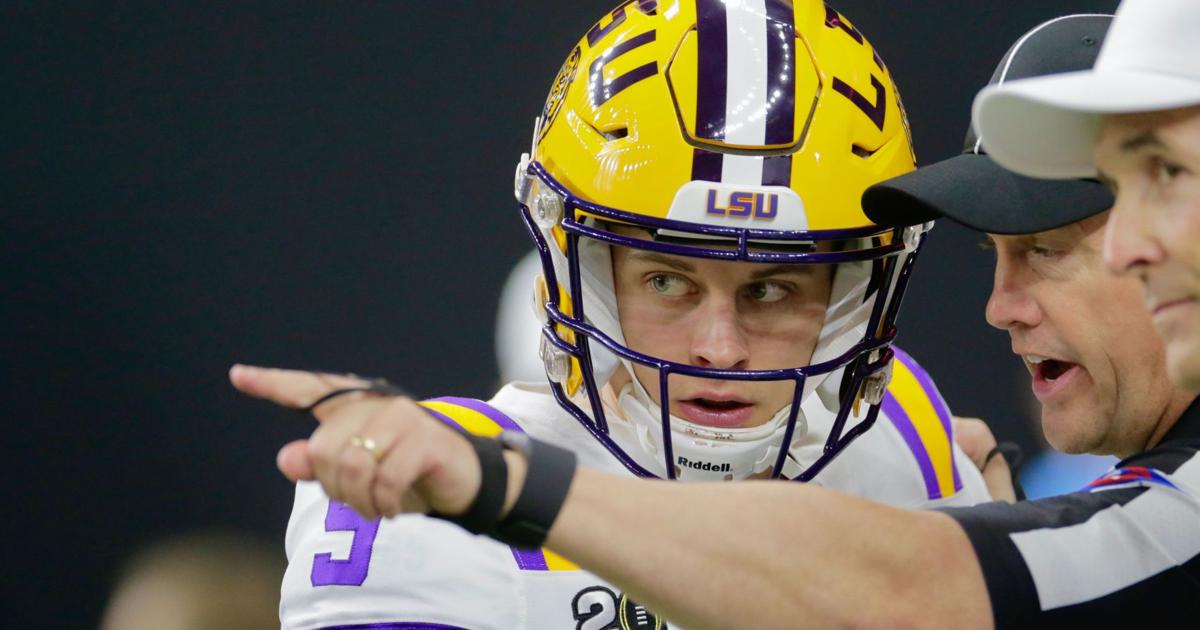 Joe Burrow wins again: QB captures Manning Award — and wows Archie ...