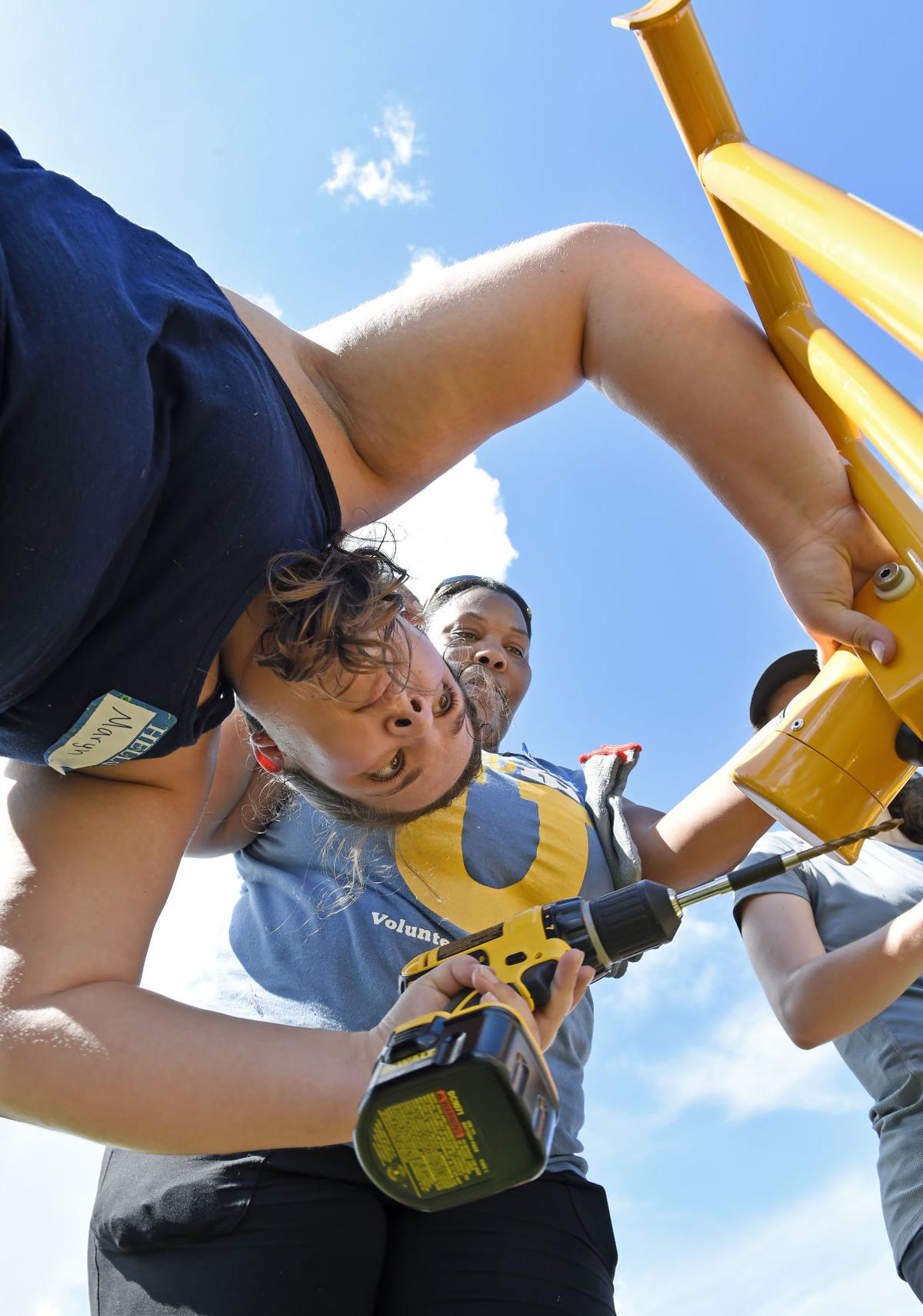 Labor Of Love Volunteers Build Playground At New Kind Of Substation For Ascension Parish Sheriff S Office Ascension Theadvocate Com