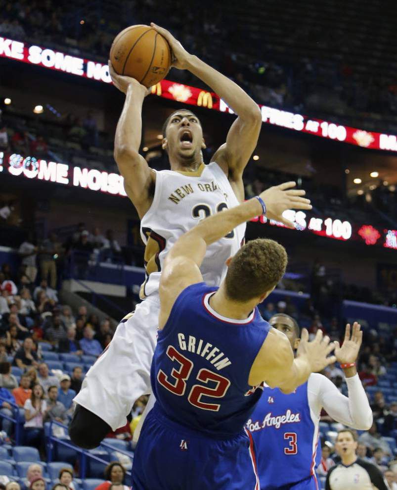 Video: Coach speak on Davis, Griffin at power forward _lowres