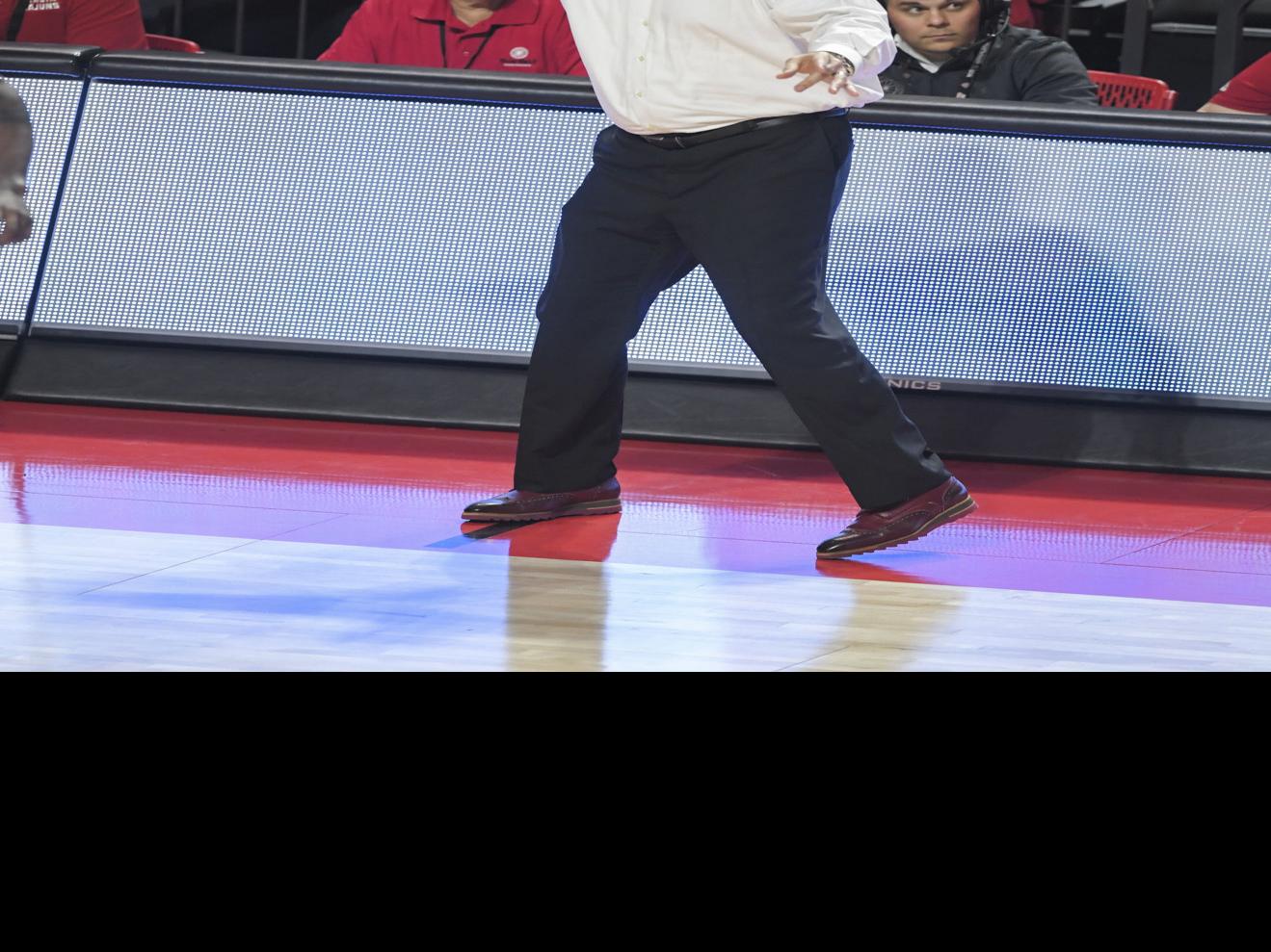 Foote Making Sense Of All The Turnover In Ul S Men S Basketball