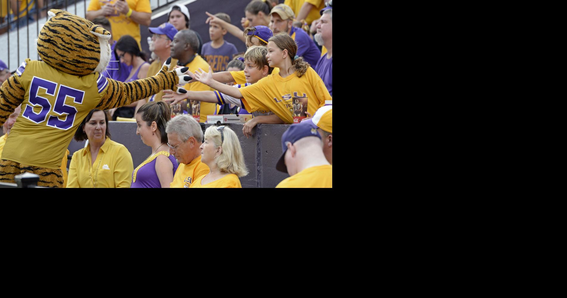 LSU to host Nicholls State in 2020 and check out LSU