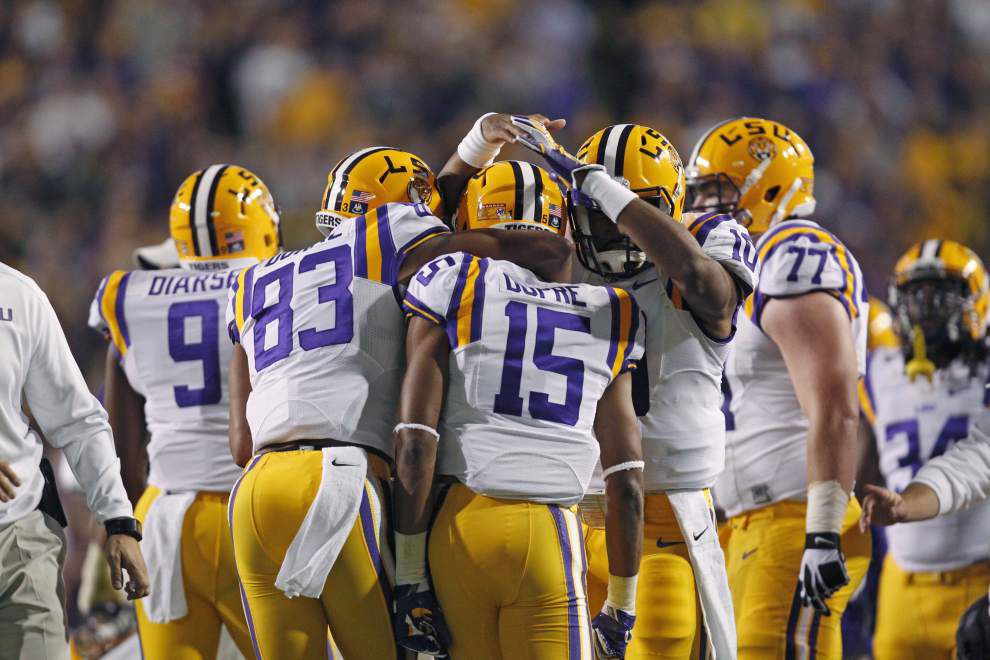 Video: The cold and the Arkansas running game could be tough for LSU to overcome on Saturday _lowres