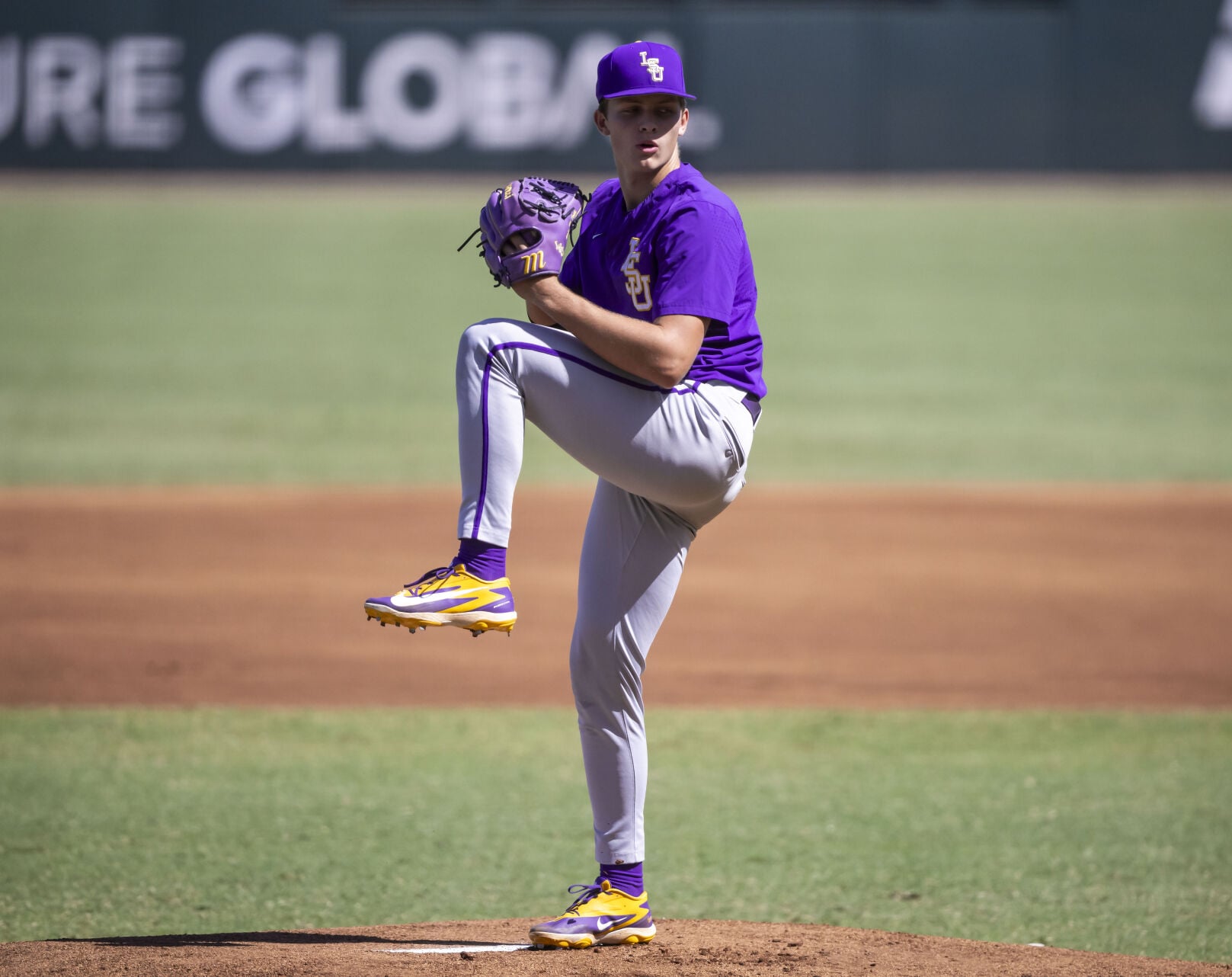 BR.lsufallbaseball2.adv_1861 MJ.JPG