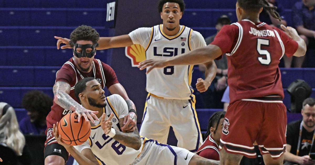 LSU can’t overcome a 28-point deficit vs. South Carolina and falls to 0-2 ...