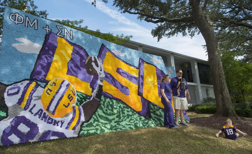 LSU students, fans celebrate Mid City