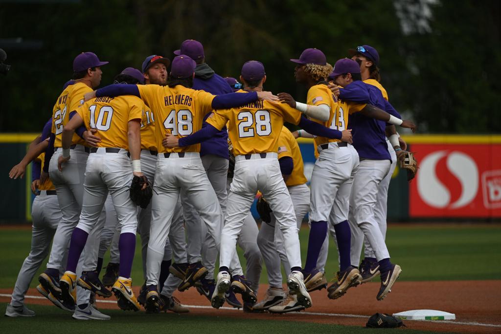 LSU senior outfielder Gavin Dugas bestowed with esteemed No. 8 jersey