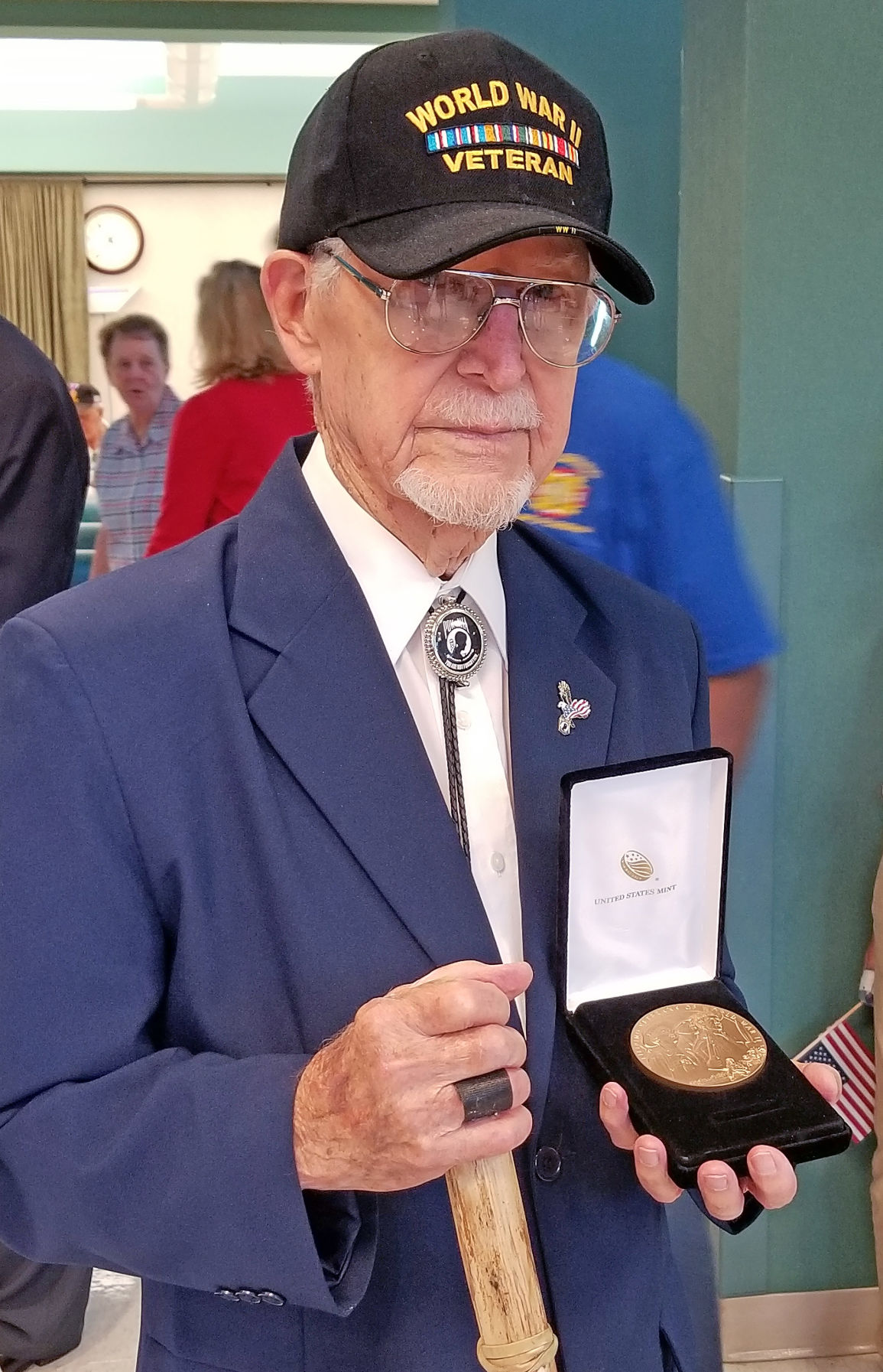 Bataan Death March survivor from Eunice receives prestigious award from