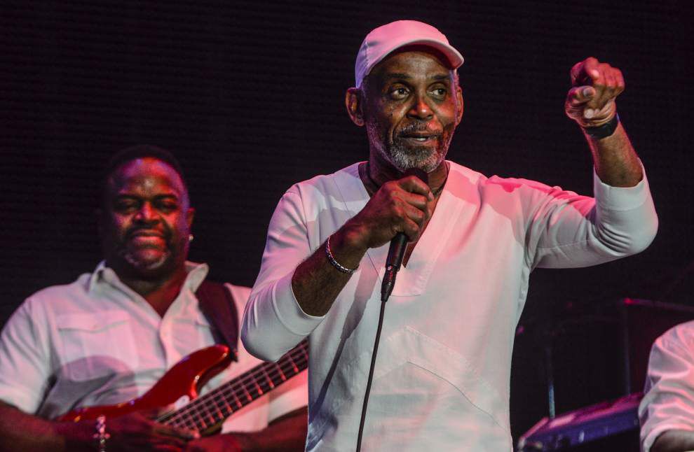 Upbeat Frankie Beverly slides right back into lineup at New Orleans
