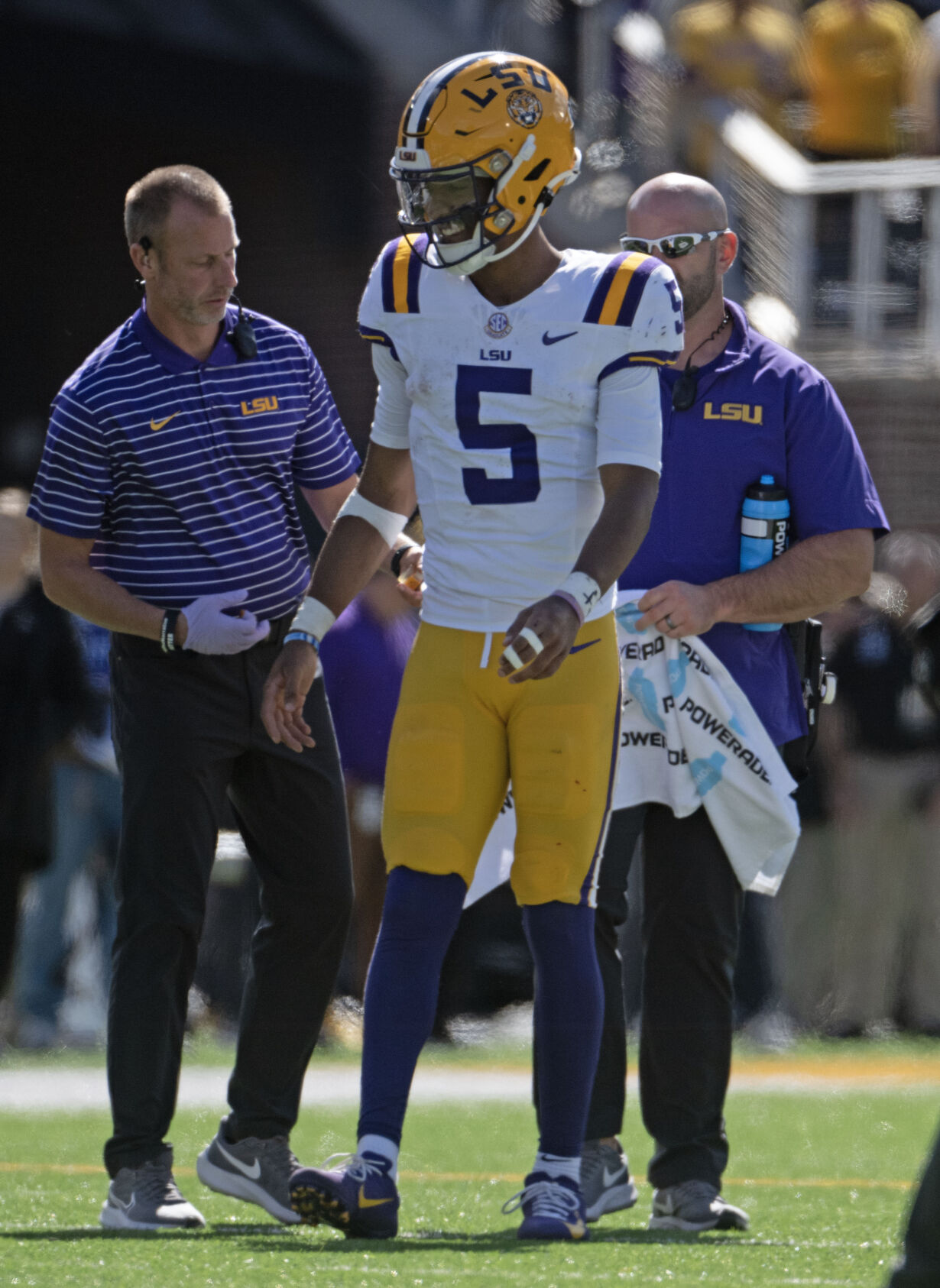 Injury Update On LSU QB Jayden Daniels After Missouri Win | LSU ...