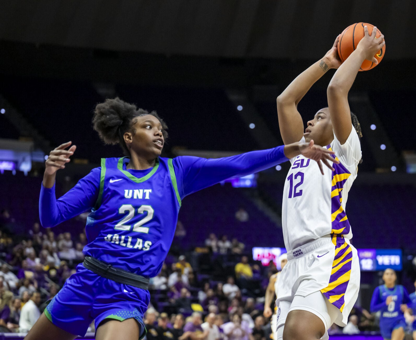 NO.lsuwomen.102326_3948 MJ.JPG