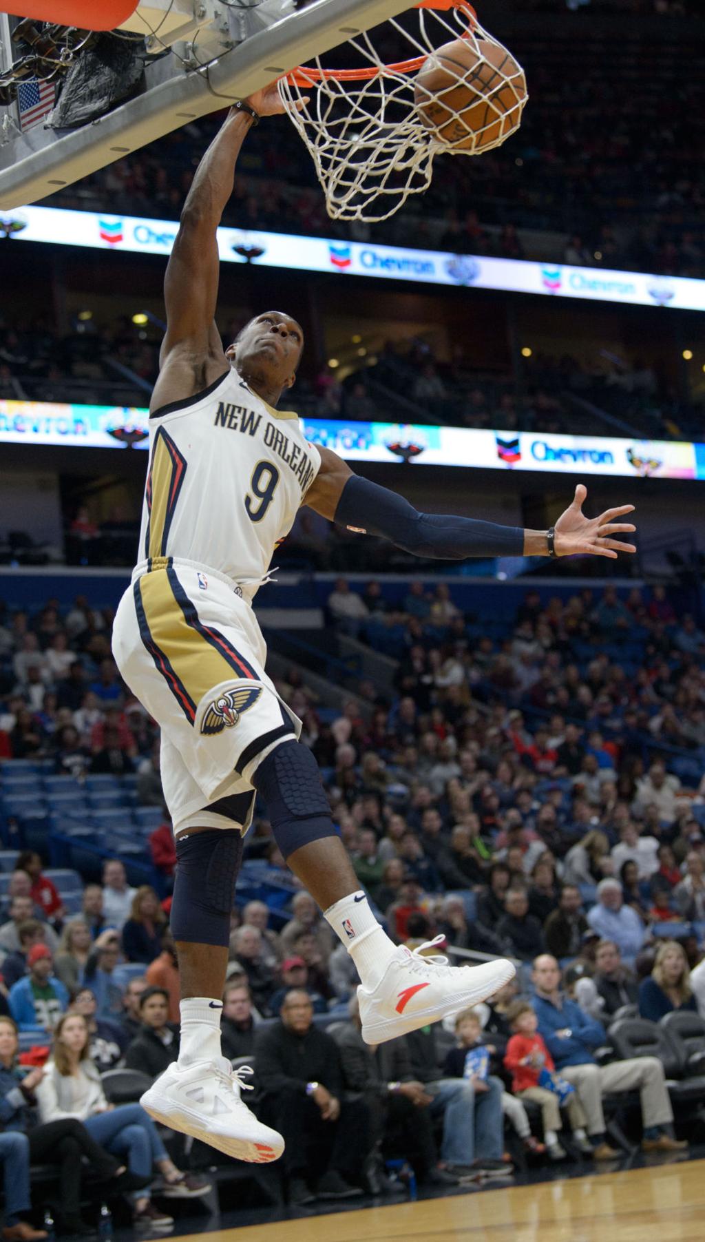 Jrue Holiday Calls Rajon Rondo 'One of the Best to Do It