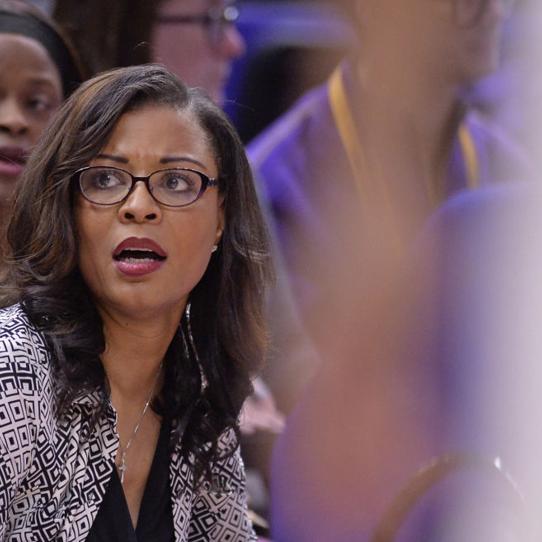 Nikki Fargas To Return For 2019 20 Season Lsu Says No Contact