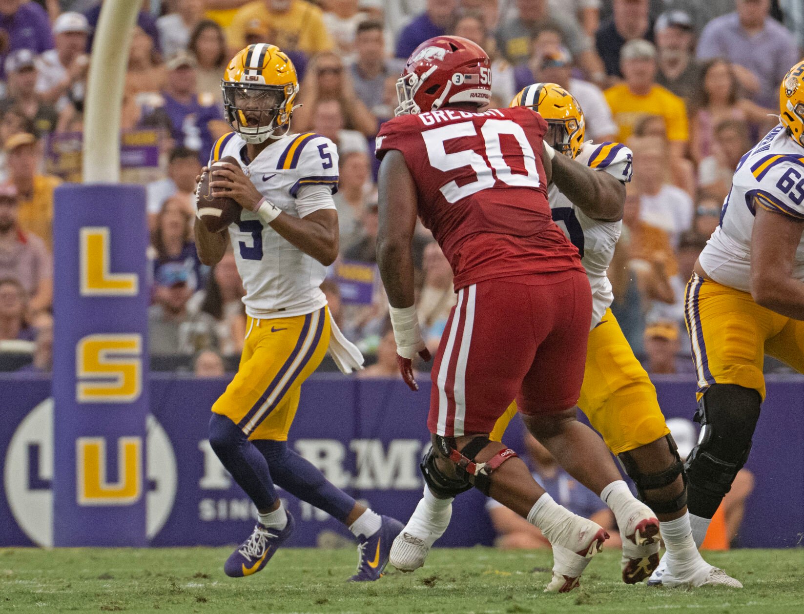 LSU's Jayden Daniels Is One Of 6 NCAA QBs To Hit 10K-2K Mark | LSU ...