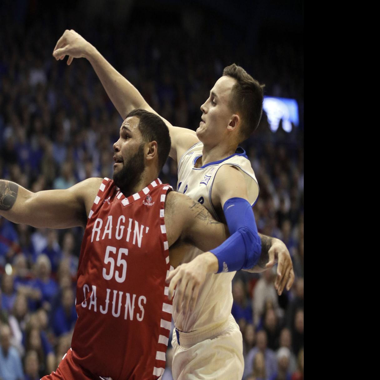 Ul Lafayette S Tough Basketball Schedule Prepares Team For Road