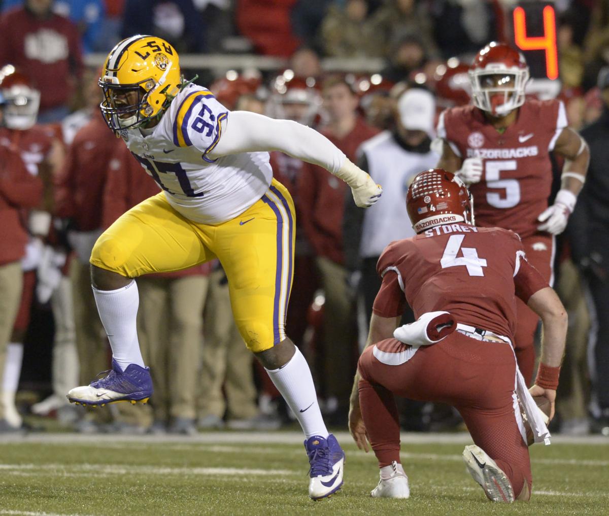 lsuarkansasfootball.111118_HS_1613
