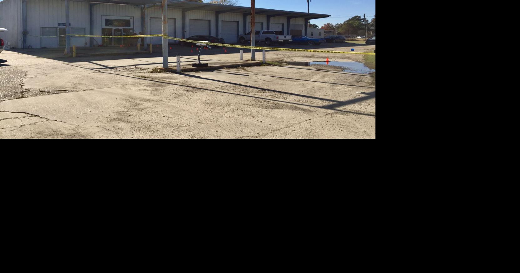 Deputies searching car shop on Old Hammond Highway in case of tarp