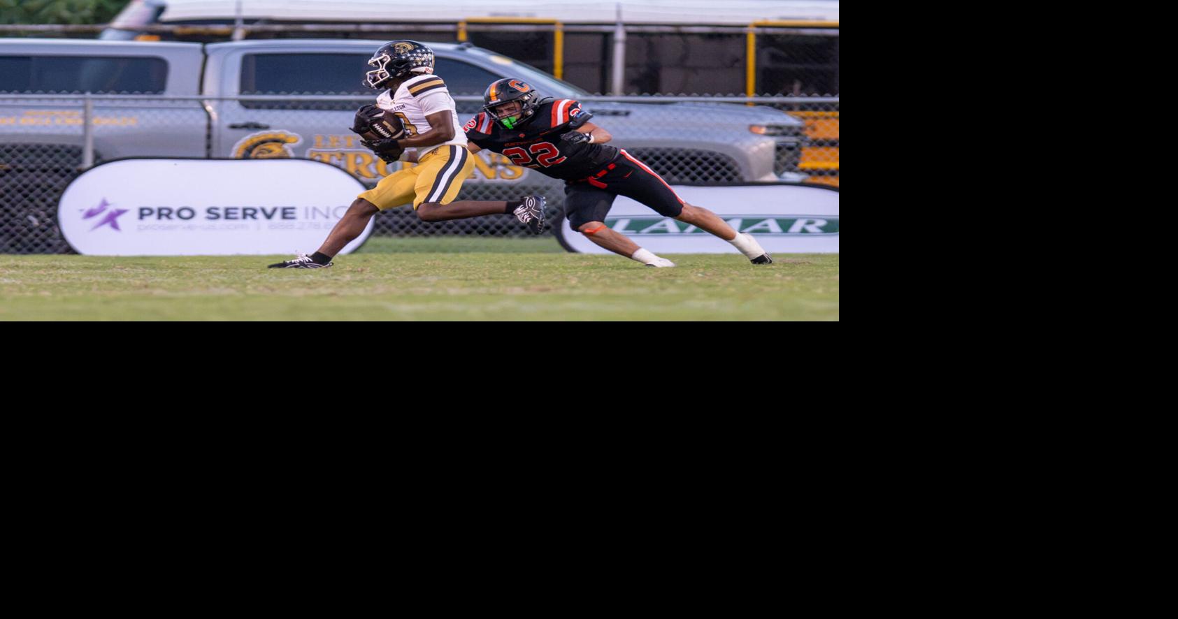 Catholic-Carrollton winner airs it out in romp