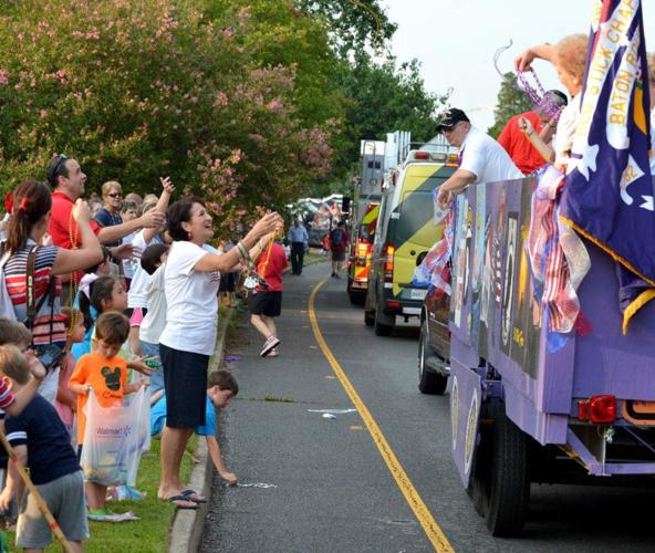 Kenilworth parade offers up love, liberty and the pursuit of fun
