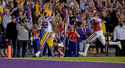 Lsu S Joe Burrow Rb And Wrs Combine For Feat Never Seen Before In