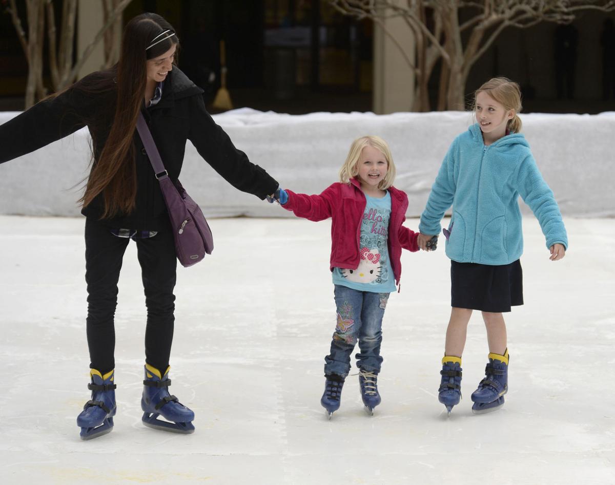 Downtown Festival Of Lights Officially Kicks Off Holiday Season In