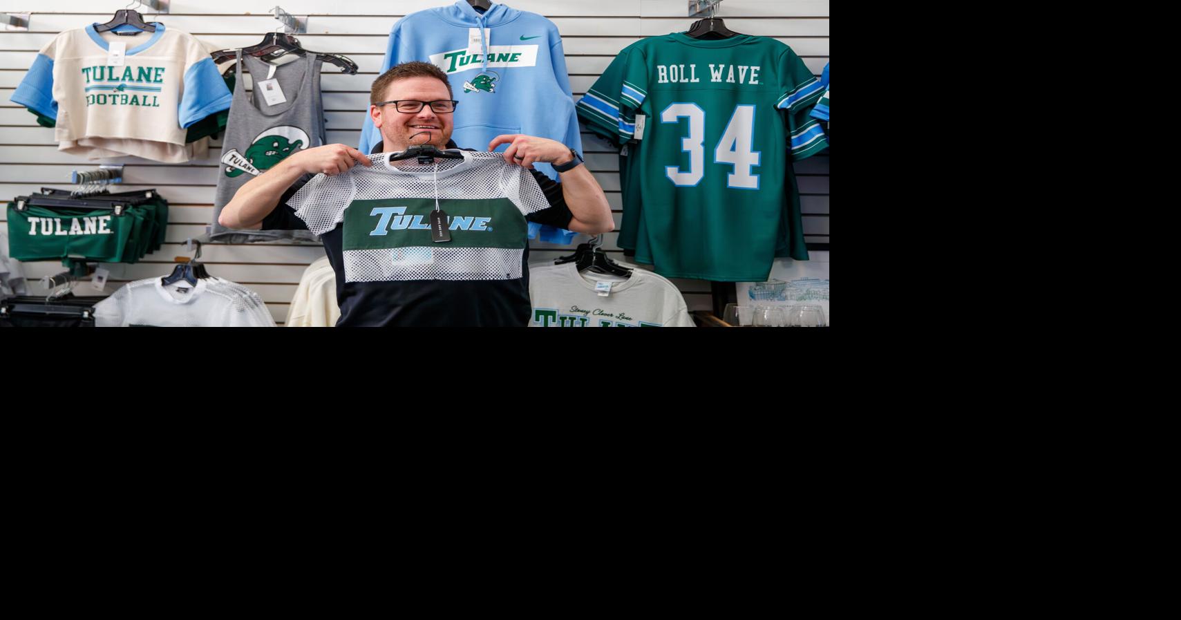 NO.greenwavefans.adv106.jpg | | theadvocate.com