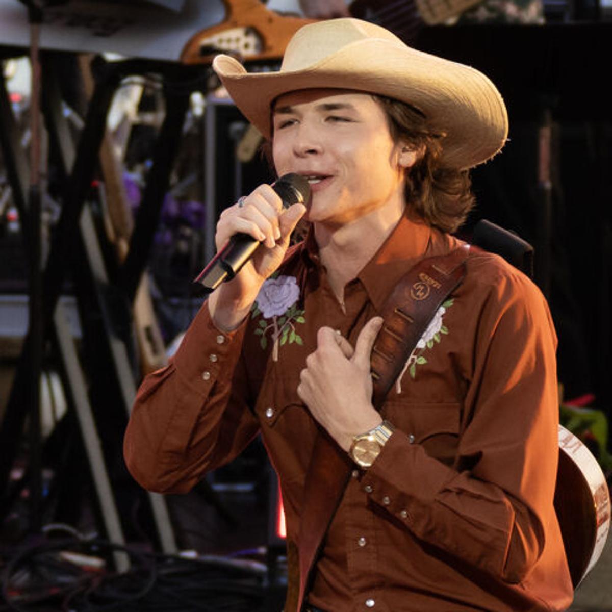 La.'s John Foster sings 'Callin' Baton Rouge' on 'Idol' | Movies/TV |  theadvocate.com