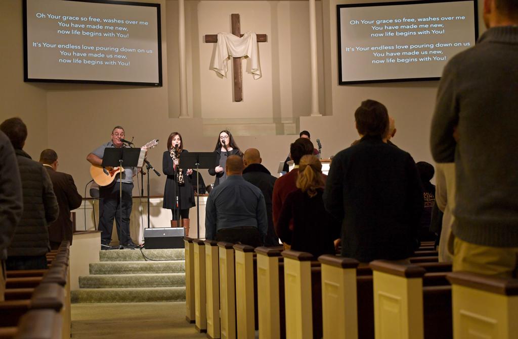 A Tale Of 2 Churches Baton Rouge Anglican Congregation Finds Home In A Baptist Church Faith Theadvocate Com