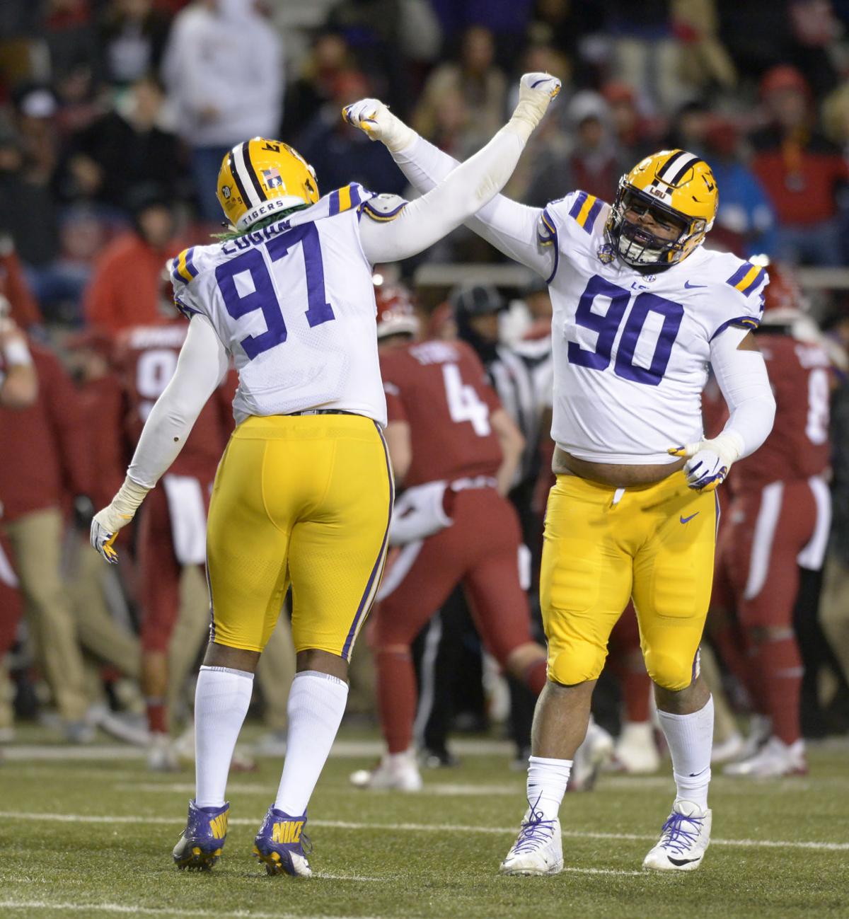 lsuarkansasfootball.111118 HS 1623.JPG