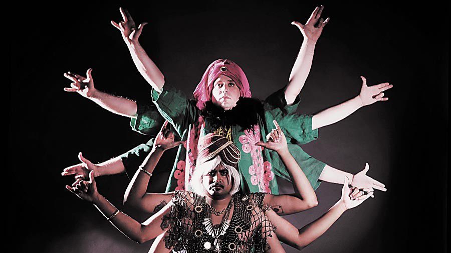Preview: Black Lips with the King Khan & BBQ Show_lowres