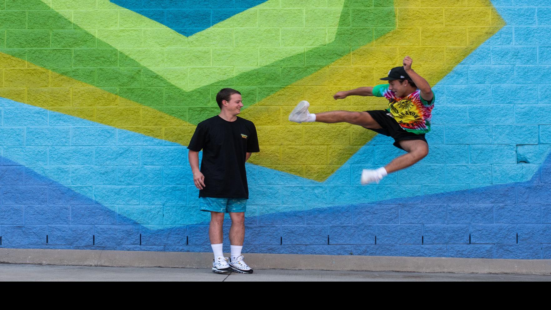 Positive Stuff Two Baton Rouge Friends Rack Up Viral Hits With Dance Videos Serious Social Media Strategy Entertainment Life Theadvocate Com
