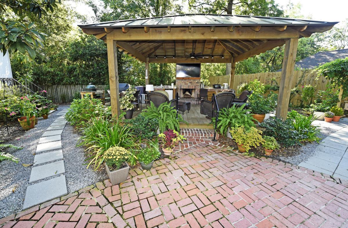 Watch This Lsu Fan Turned Her Backyard Into An Entertainment Watch This Lsu Fan Turned Her Backyard