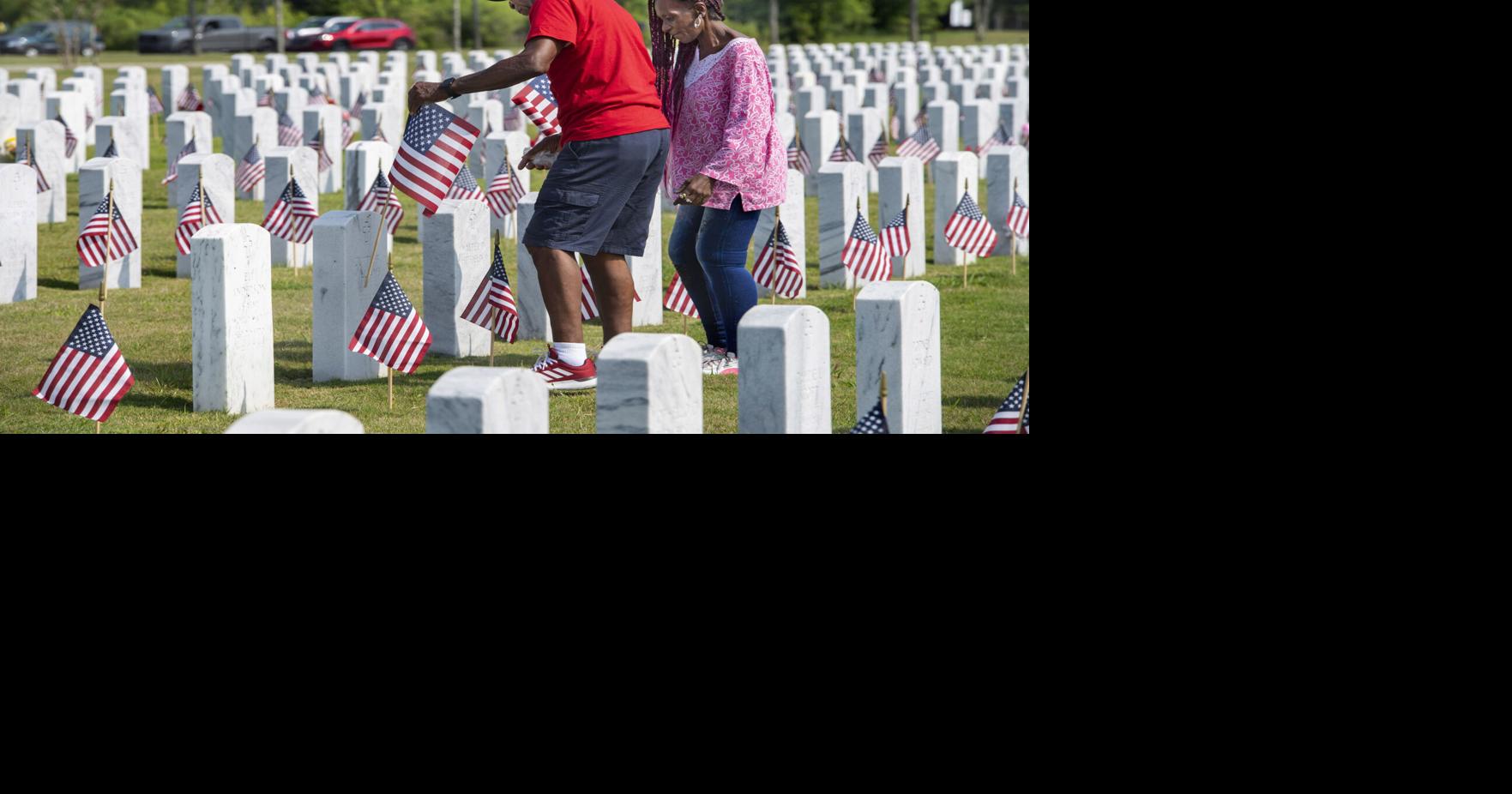Military's fallen honored Memorial Day at La. Nat. Cemetery | Photos ...