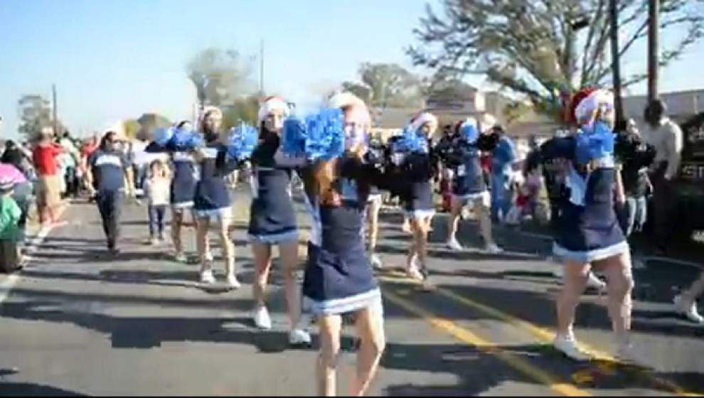 Annual Ascension Christmas parade rolls through Gonzales _lowres