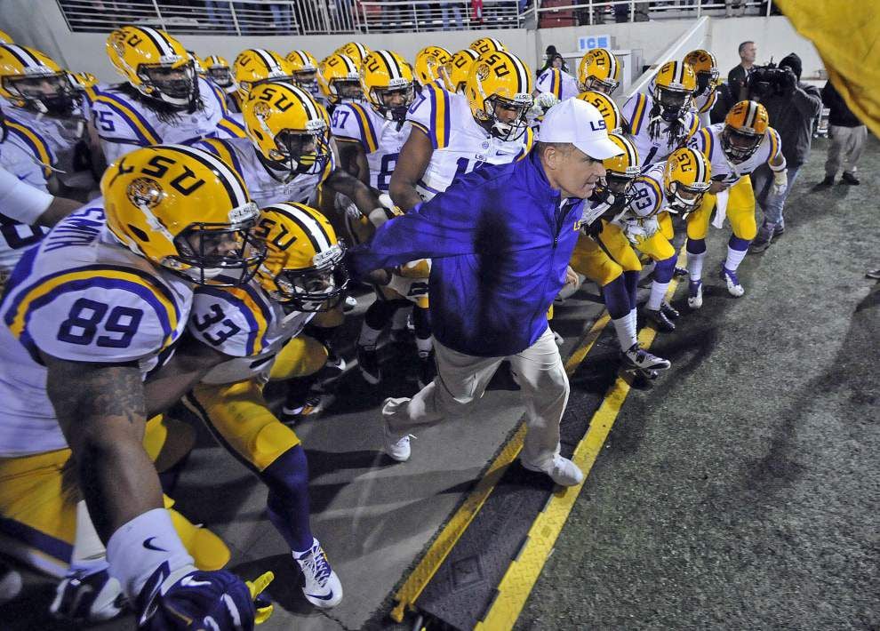 Photos: LSU travels to Arkansas _lowres