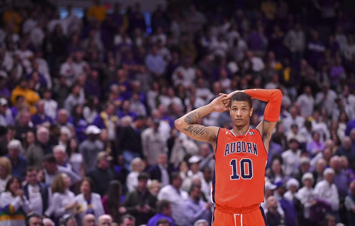 lsuauburnbasketball.021019 HS 2307.JPG