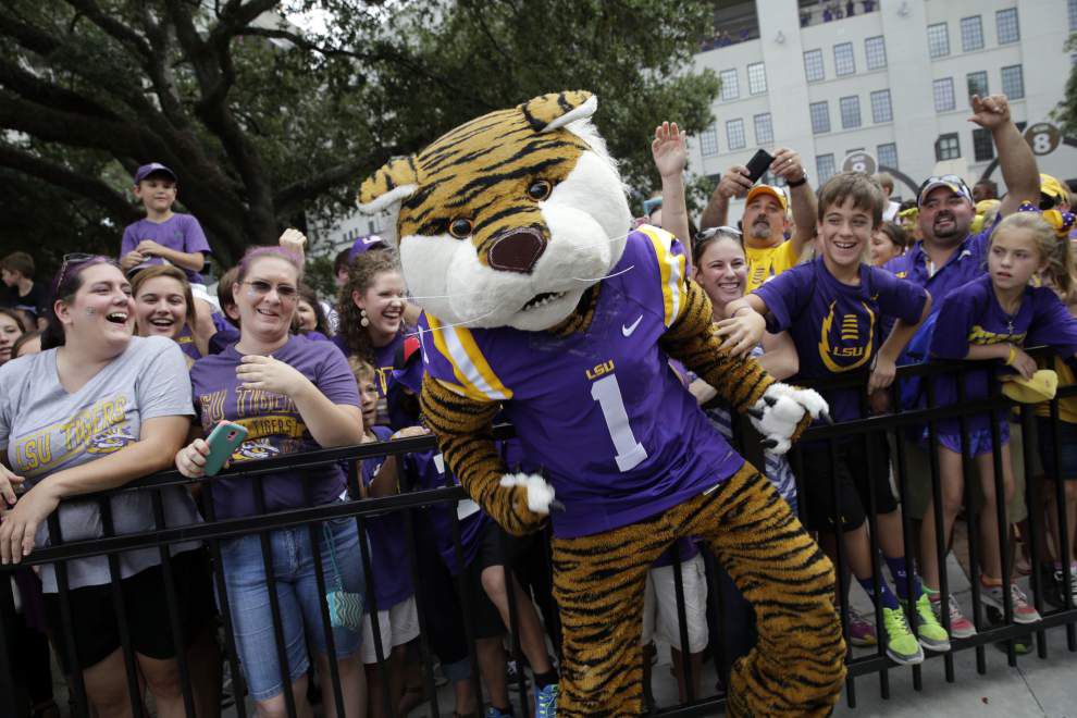LSU 63, New Mexico State 7: Three and out (Brandon Harris edition) _lowres