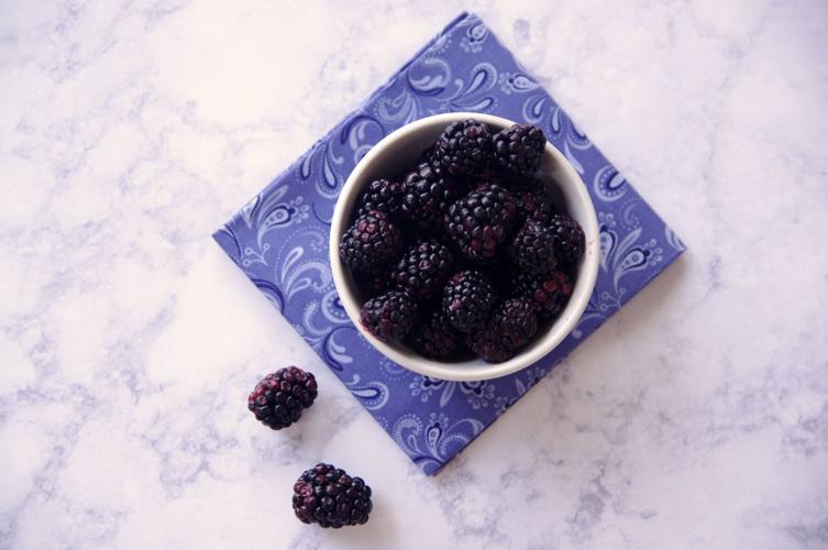 Blackberries1.JPG