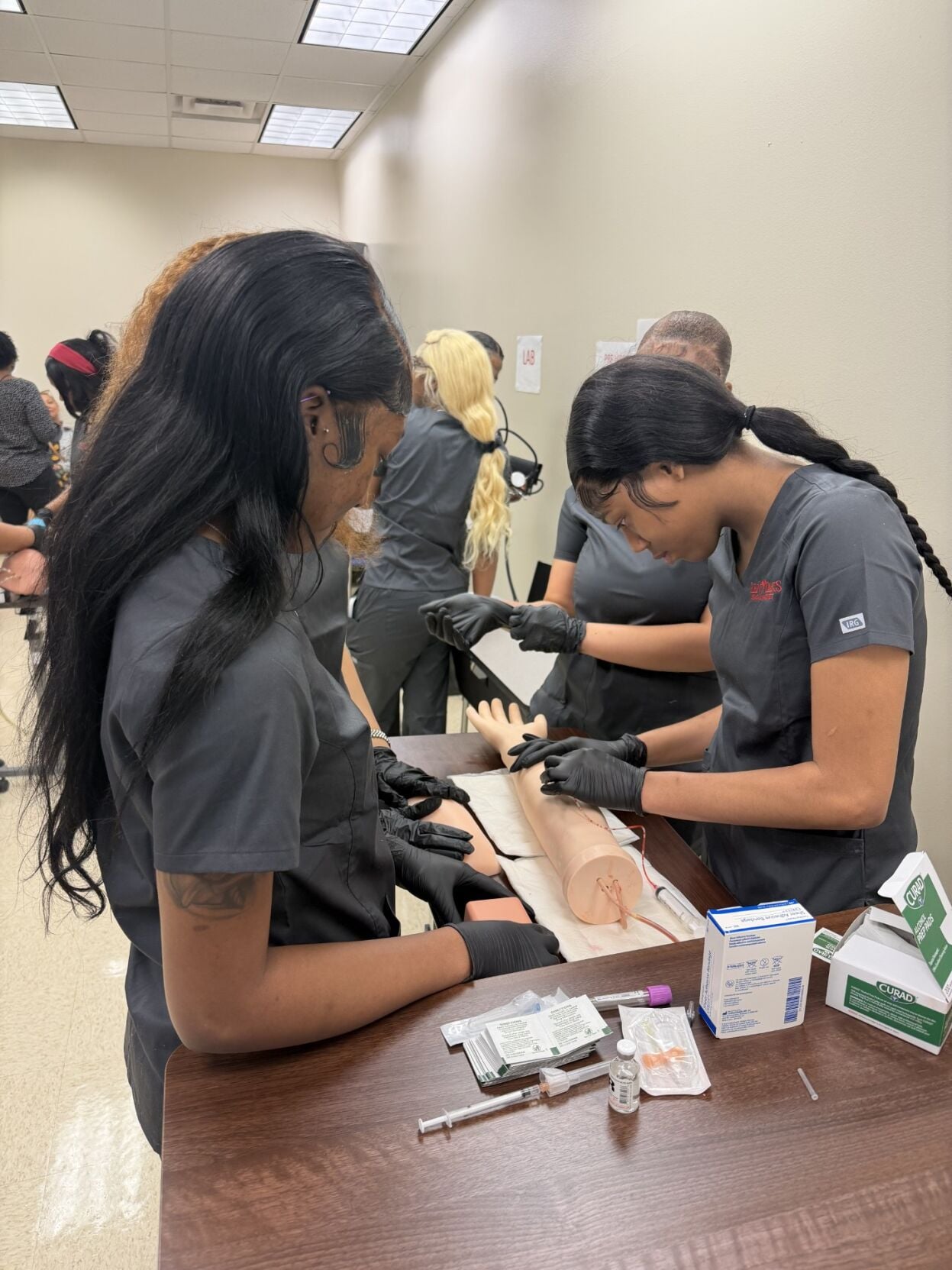 theadvocate.com - Amanda McElfresh - Medical Magnet program at Glen Oaks High gives students a head start in healthcare careers