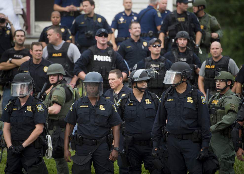 Critics question use of military-style equipment by police during Baton Rouge protests _lowres