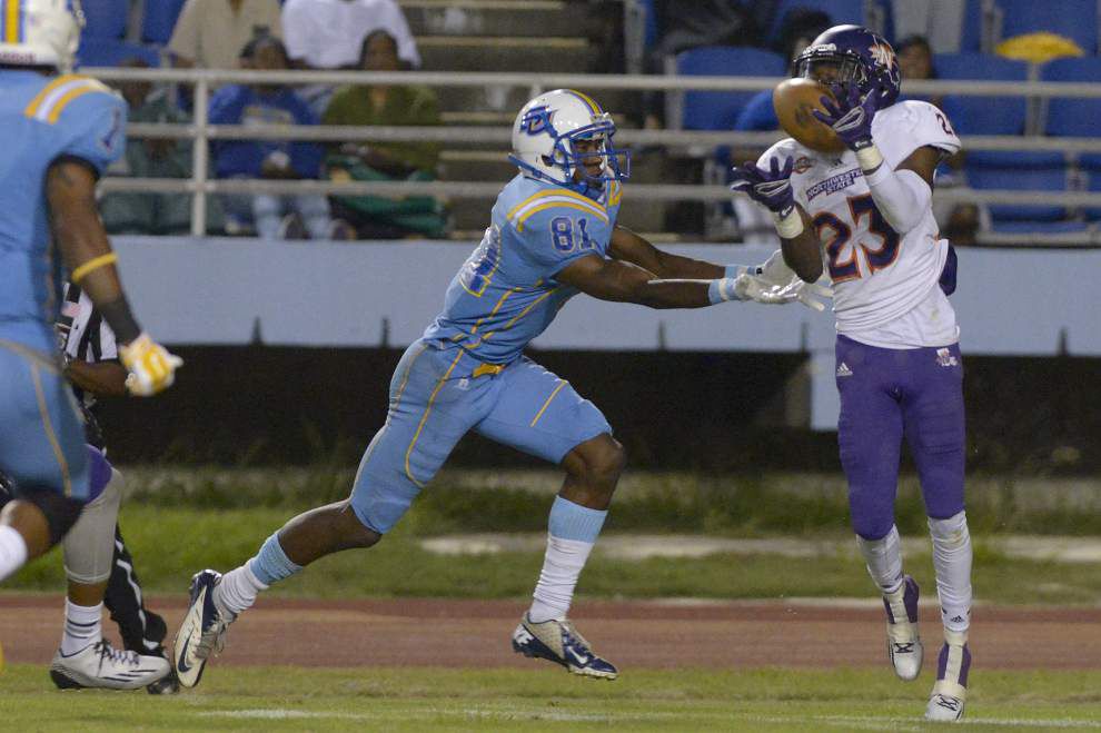 Photos: Northwestern vs Southern _lowres